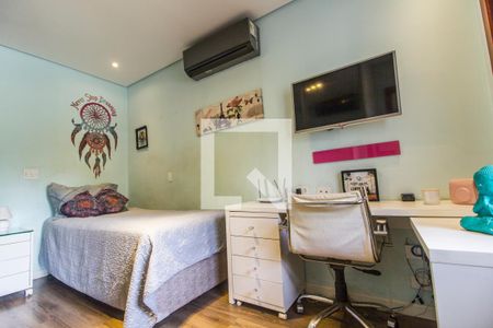 Casa de condomínio à venda com 450m², 5 quartos e 8 vagas Casa de condomínio à venda com 450m², 5 quartos e 8 vagasSuíte 2