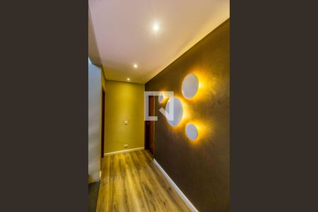 Casa de condomínio à venda com 450m², 5 quartos e 8 vagas Casa de condomínio à venda com 450m², 5 quartos e 8 vagasCorredor