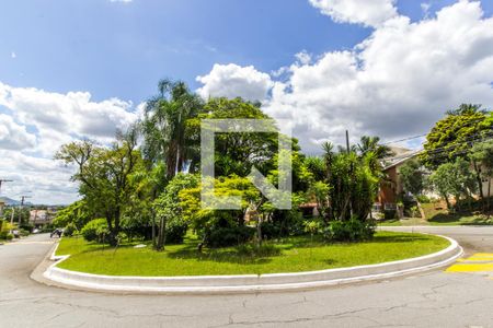 Casa de condomínio à venda com 450m², 5 quartos e 8 vagas Casa de condomínio à venda com 450m², 5 quartos e 8 vagasÁrea comum