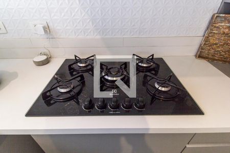 Casa de condomínio à venda com 450m², 5 quartos e 8 vagas Casa de condomínio à venda com 450m², 5 quartos e 8 vagasDetalhe da cozinha