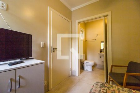 Casa de condomínio à venda com 450m², 5 quartos e 8 vagas Casa de condomínio à venda com 450m², 5 quartos e 8 vagasSuíte 3