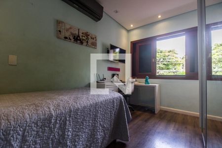 Casa de condomínio à venda com 450m², 5 quartos e 8 vagas Casa de condomínio à venda com 450m², 5 quartos e 8 vagasSuíte 2