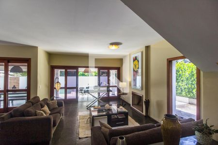 Sala de casa de condomínio à venda com 5 quartos, 450m² em Alphaville, Santana de Parnaíba