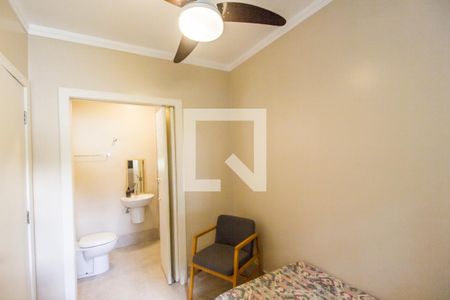 Casa de condomínio à venda com 450m², 5 quartos e 8 vagas Casa de condomínio à venda com 450m², 5 quartos e 8 vagasSuíte 3