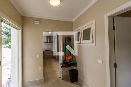 Casa de condomínio à venda com 450m², 5 quartos e 8 vagas Casa de condomínio à venda com 450m², 5 quartos e 8 vagasÁrea de Serviço