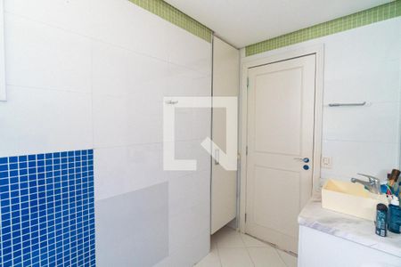 Banheiro da Suíte 1 de casa de condomínio para alugar com 4 quartos, 370m² em Vila Nova Caledônia, São Paulo
