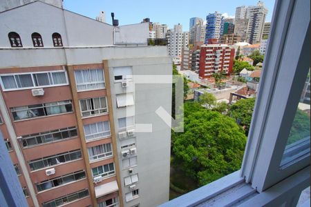 Sala - Vista de apartamento para alugar com 3 quartos, 248m² em Rio Branco, Porto Alegre
