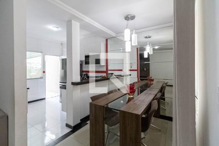 Sala  de casa à venda com 3 quartos, 282m² em Floramar, Belo Horizonte
