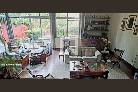 Casa à venda com 4 quartos, 362m² em Morumbi, São Paulo