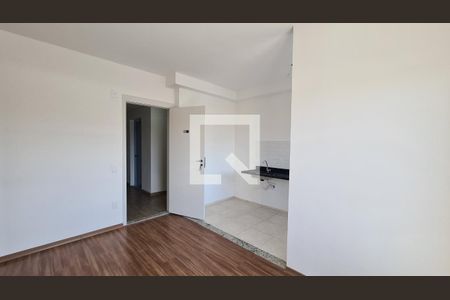 Sala de apartamento para alugar com 2 quartos, 44m² em Jardim Shangai, Jundiaí