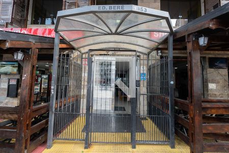 Fachada de apartamento à venda com 2 quartos, 56m² em Bela Vista, São Paulo