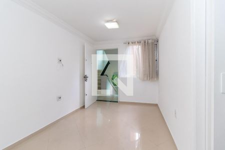 Sala de apartamento à venda com 3 quartos, 60m² em Conjunto Residencial José Bonifácio, São Paulo