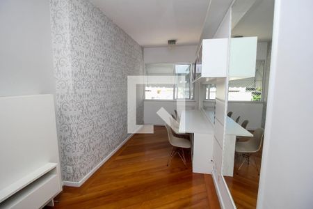 Sala de apartamento à venda com 2 quartos, 78m² em Botafogo, Rio de Janeiro