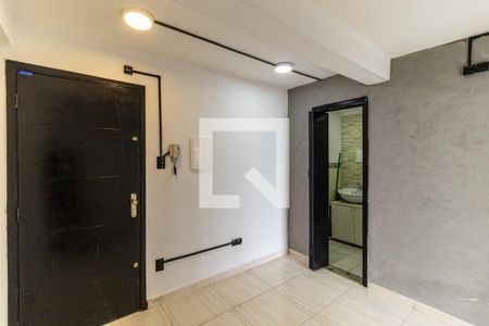 Hall de entrada de kitnet/studio para alugar com 1 quarto, 41m² em Centro Histórico de São Paulo, São Paulo