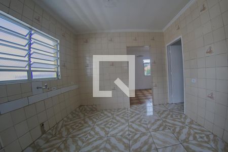 Cozinha de casa para alugar com 1 quarto, 60m² em Jardim Ester, São Paulo