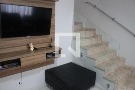 Casa à venda com 112m², 2 quartos e 2 vagasSala