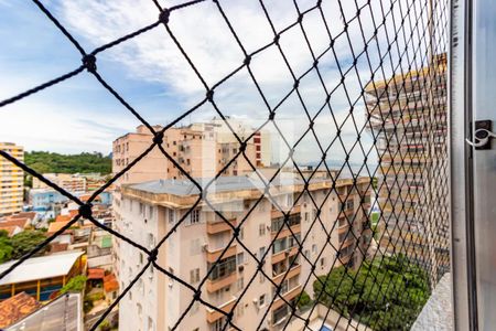 Vista Sala de apartamento à venda com 2 quartos, 80m² em São Domingos, Niterói