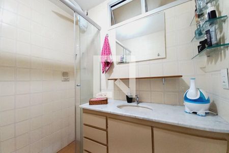 Banheiro de apartamento à venda com 1 quarto, 60m² em Botafogo, Campinas