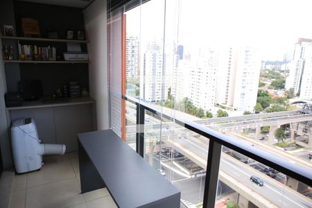 Varanda de kitnet/studio para alugar com 1 quarto, 38m² em Campo Belo, São Paulo