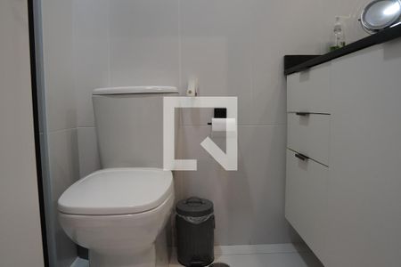 Banheiro de kitnet/studio para alugar com 1 quarto, 30m² em Pinheiros, São Paulo