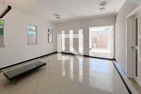 Sala da Lareira de casa de condomínio para alugar com 4 quartos, 270m² em Pinheirinho, Vinhedo