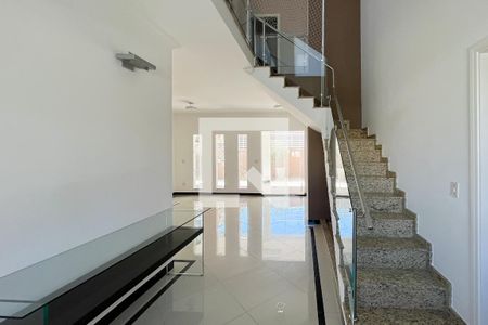 Sala de casa de condomínio para alugar com 4 quartos, 270m² em Pinheirinho, Vinhedo