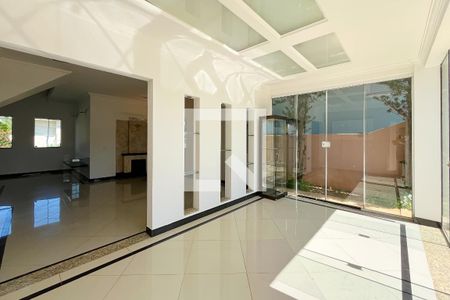 Varanda da Sala de casa de condomínio para alugar com 4 quartos, 270m² em Pinheirinho, Vinhedo