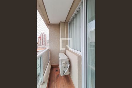 Sacada de kitnet/studio para alugar com 1 quarto, 48m² em Centro, Jundiaí