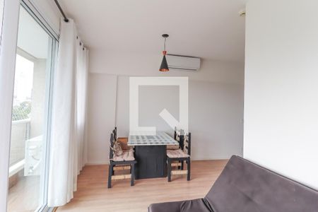 Sala de kitnet/studio para alugar com 1 quarto, 48m² em Centro, Jundiaí