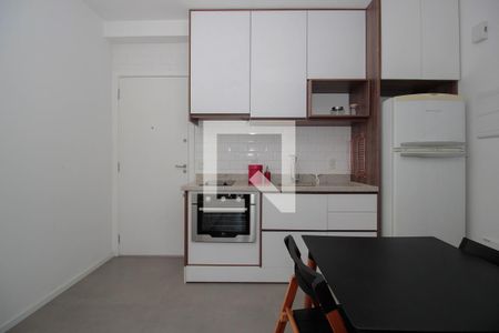 Cozinha de apartamento para alugar com 1 quarto, 30m² em Sumarezinho, São Paulo