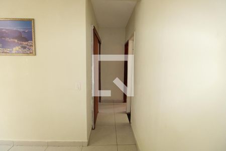 Corredor de apartamento à venda com 2 quartos, 49m² em Irajá, Rio de Janeiro