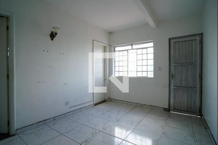 Quarto de casa para alugar com 3 quartos, 150m² em Vila Dalva, São Paulo