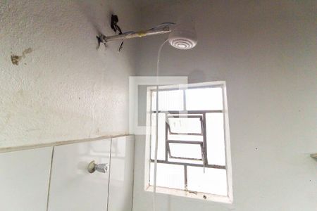 Banheiro de casa à venda com 1 quarto, 64m² em Jardim das Camélias, São Paulo