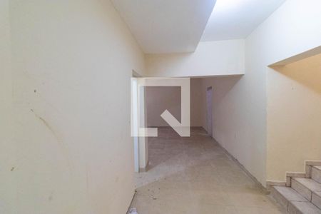 Sala 01 de casa para alugar com 4 quartos, 220m² em Jardim Anton Von Zuben, Campinas