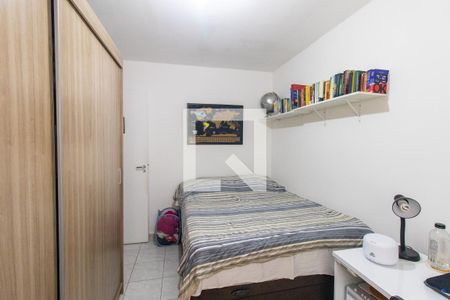 Quarto 1 de apartamento para alugar com 1 quarto, 34m² em Cajuru, Curitiba