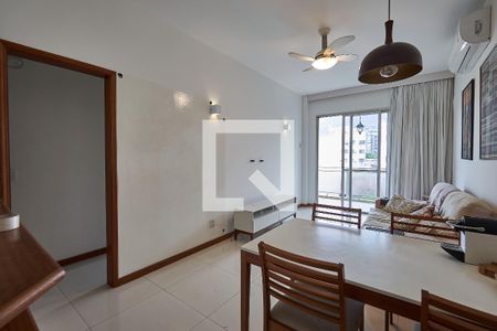 Sala de apartamento para alugar com 2 quartos, 75m² em Tijuca, Rio de Janeiro