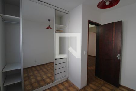 Quarto 2 de casa para alugar com 2 quartos, 100m² em Vila Joaniza, São Paulo