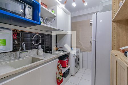 Cozinha e área de serviço de apartamento para alugar com 1 quarto, 32m² em Santa Maria, Osasco