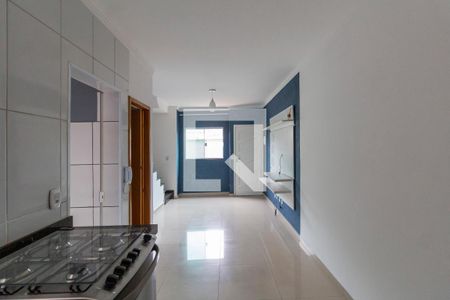 Sala e Cozinha de casa de condomínio à venda com 2 quartos, 71m² em Parque Boturussu, São Paulo