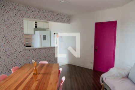 Sala  de apartamento para alugar com 2 quartos, 85m² em Parque Esplanada, Embu das Artes