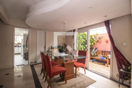 Sala 2 de casa para alugar com 6 quartos, 590m² em Ipanema, Porto Alegre
