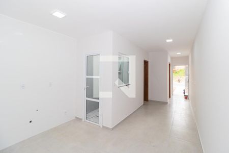 Casa à venda com 45m², 2 quartos e 1 vagaSala/Cozinha