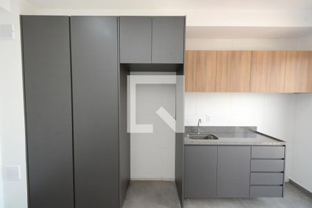 Cozinha e Área de Serviço de apartamento à venda com 2 quartos, 38m² em Veleiros, São Paulo