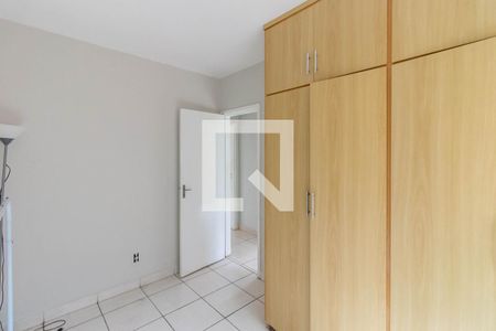 Quarto 2 de apartamento à venda com 3 quartos, 52m² em Caiçaras, Belo Horizonte