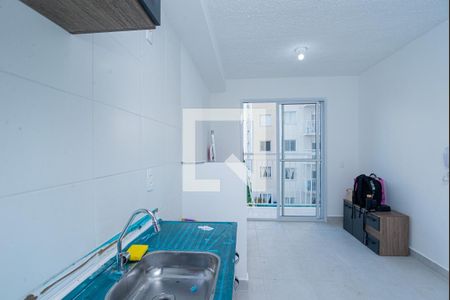 Sala/Cozinha de apartamento para alugar com 2 quartos, 36m² em Bom Retiro, São Paulo
