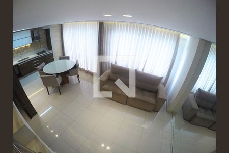 Vista da escada de apartamento à venda com 2 quartos, 75m² em Vila da Serra, Belo Horizonte