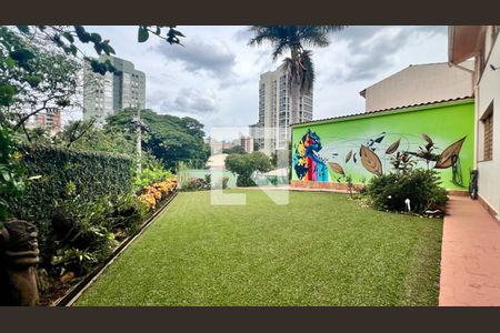 Quintal de casa à venda com 5 quartos, 412m² em Cidade Jardim, Belo Horizonte