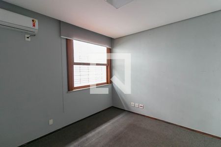 Quarto de casa à venda com 8 quartos, 528m² em Cidade Jardim, Belo Horizonte