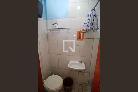 Banheiro de casa de condomínio para alugar com 1 quarto, 40m² em Centro, Rio de Janeiro