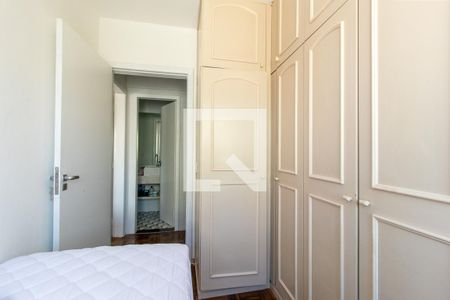 Quarto 1 de apartamento para alugar com 2 quartos, 70m² em Água Verde, Curitiba